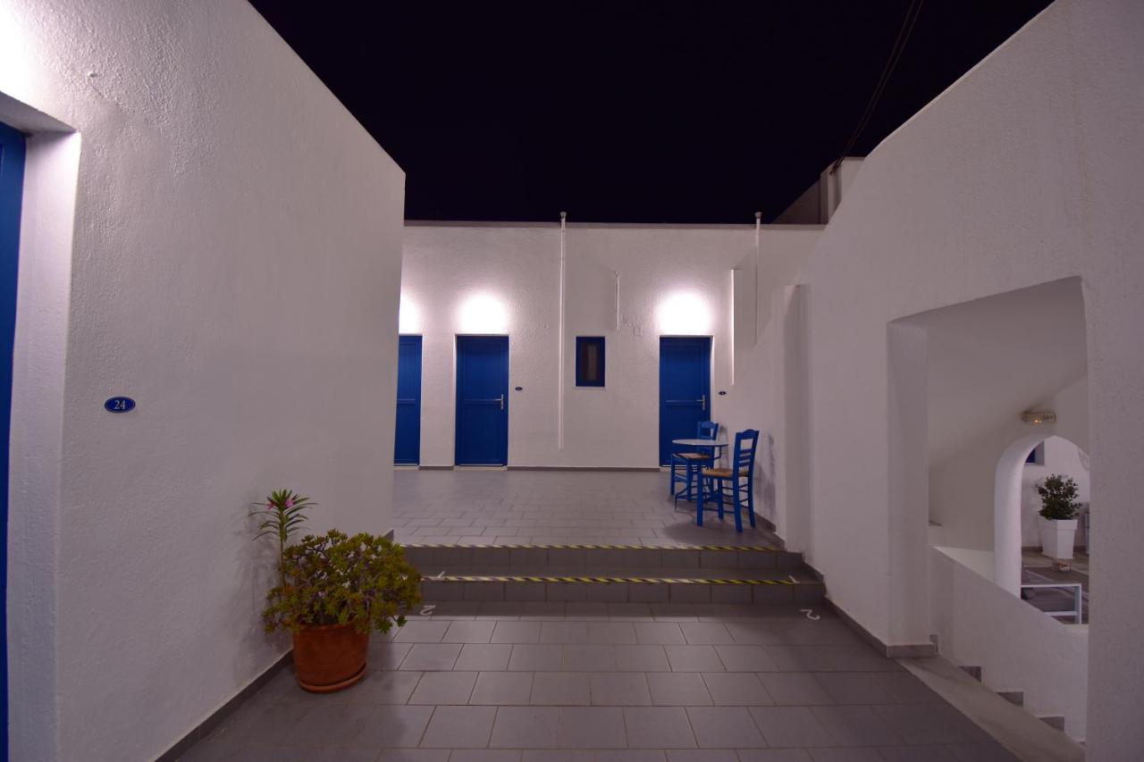 Ayeri Hotel Páros Buitenkant foto