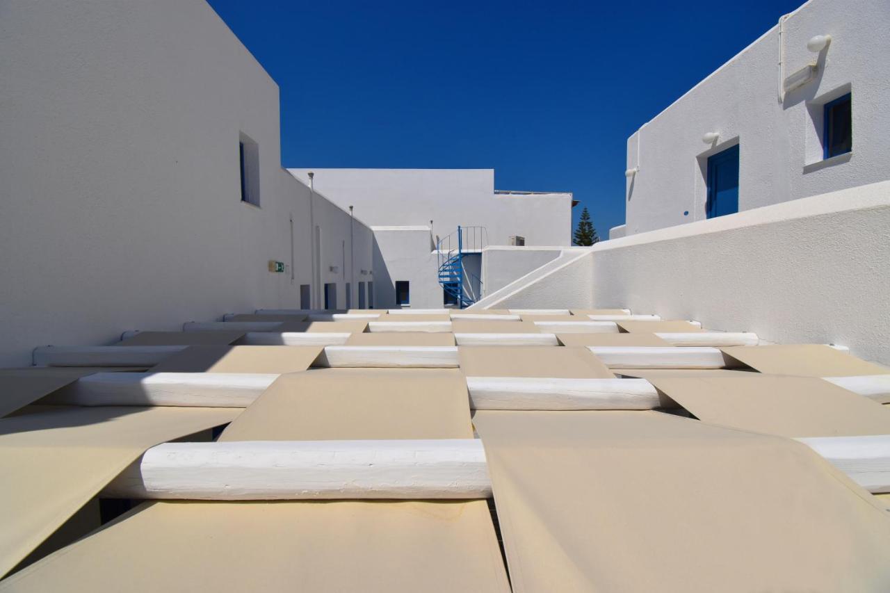 Ayeri Hotel Páros Buitenkant foto