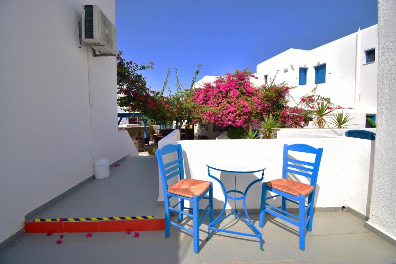 Ayeri Hotel Páros Buitenkant foto