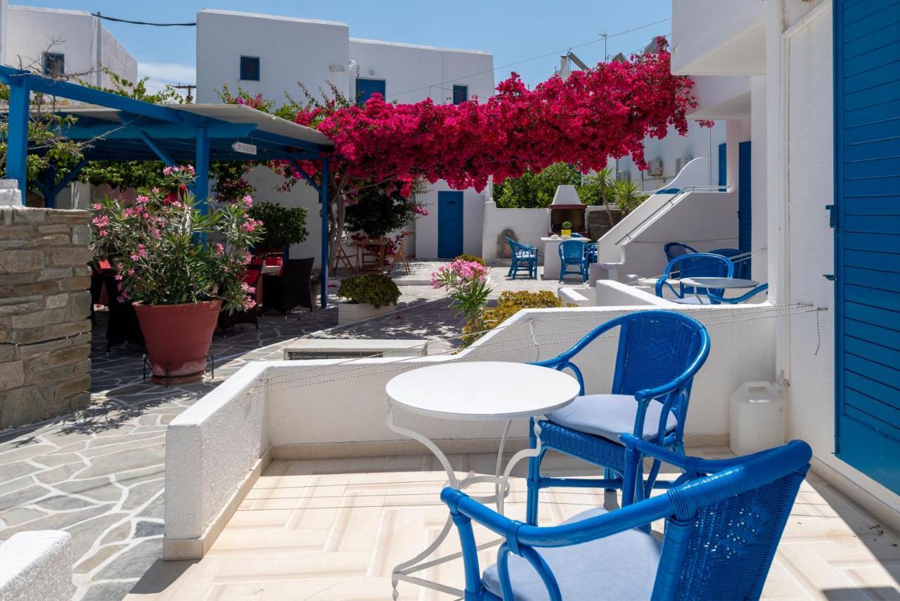 Ayeri Hotel Páros Buitenkant foto