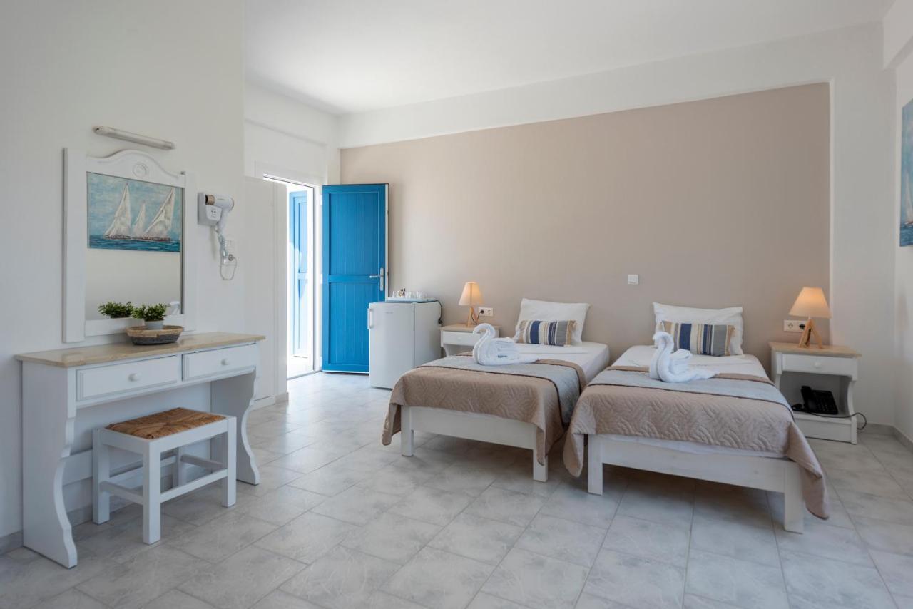 Ayeri Hotel Páros Buitenkant foto