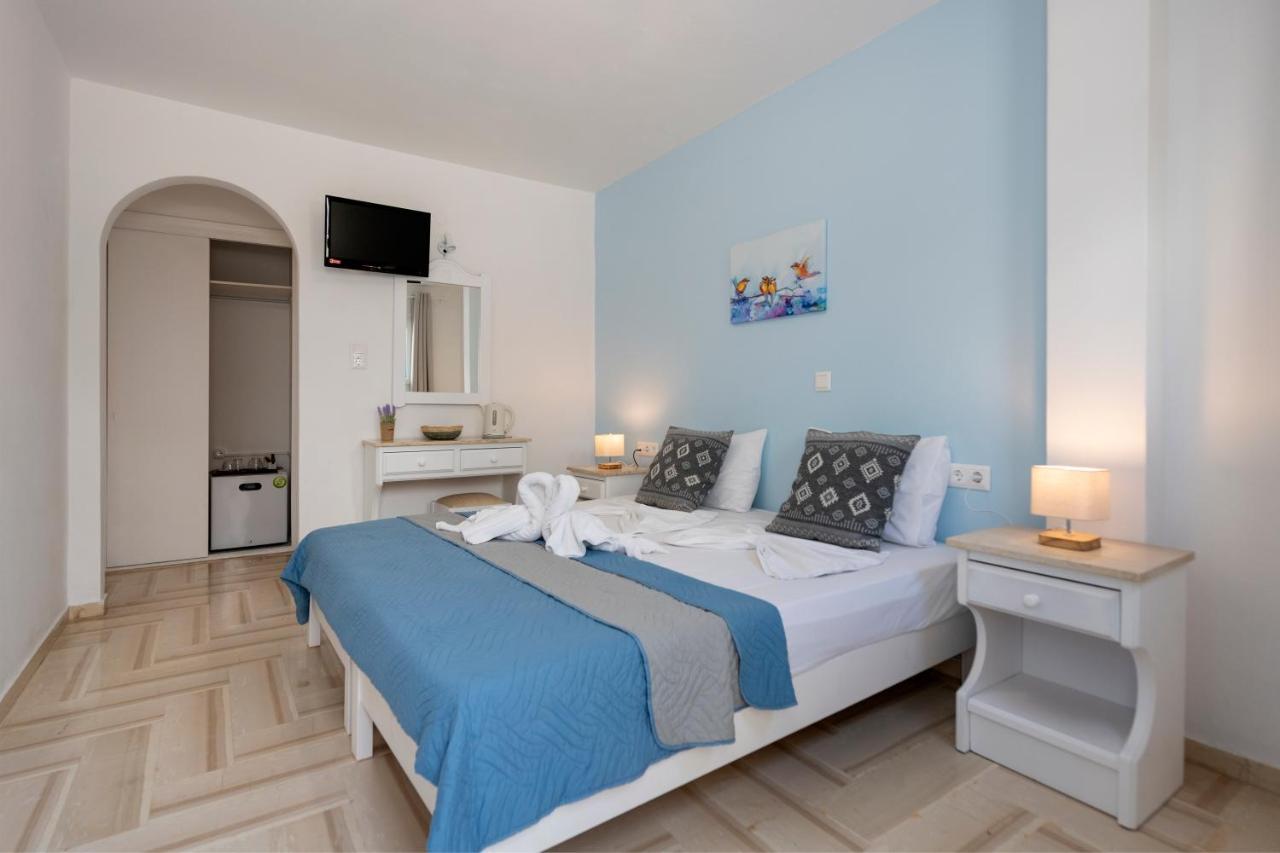 Ayeri Hotel Páros Buitenkant foto