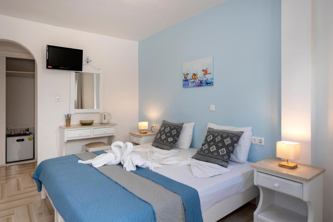 Ayeri Hotel Páros Buitenkant foto