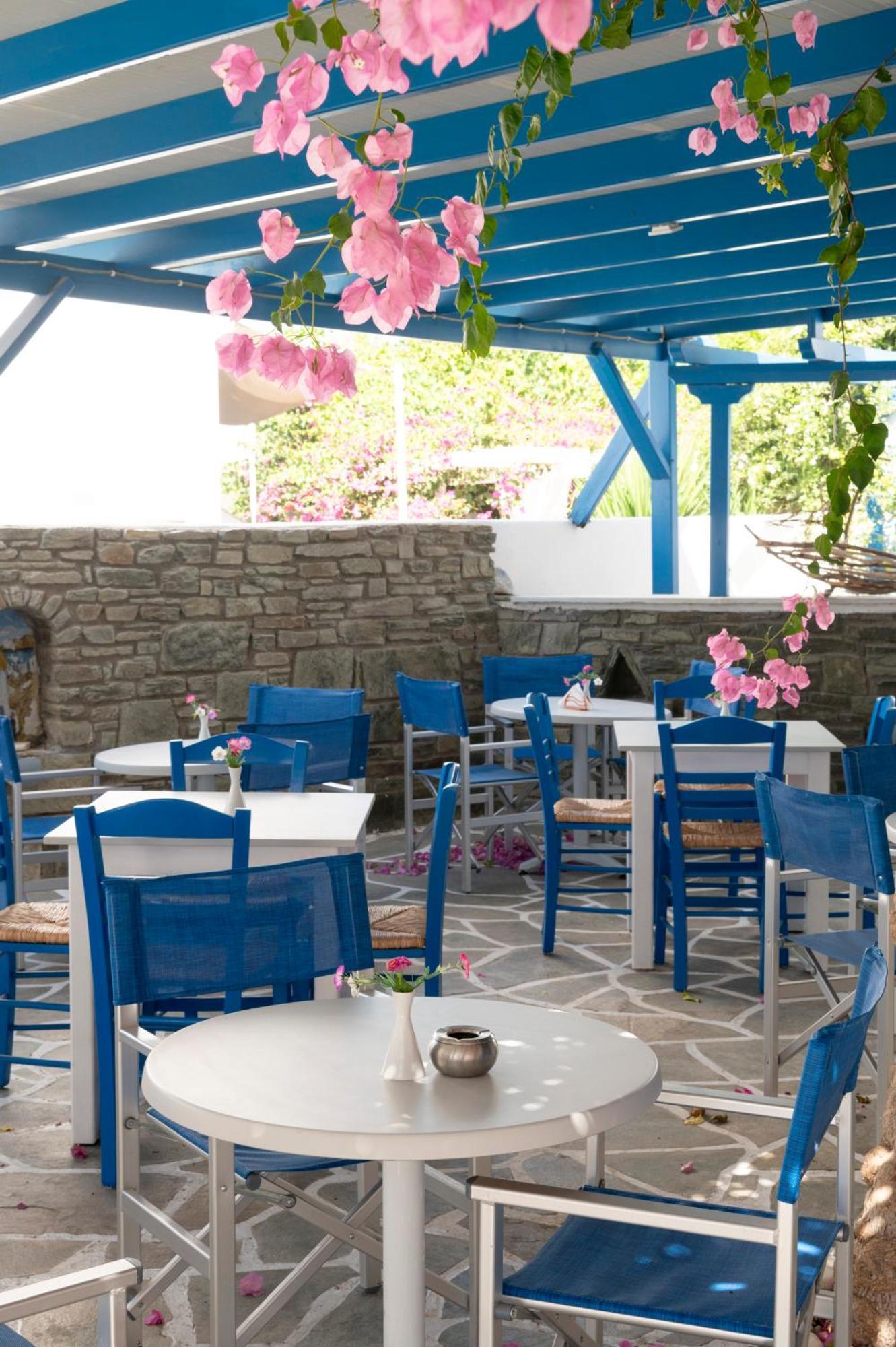 Ayeri Hotel Páros Buitenkant foto